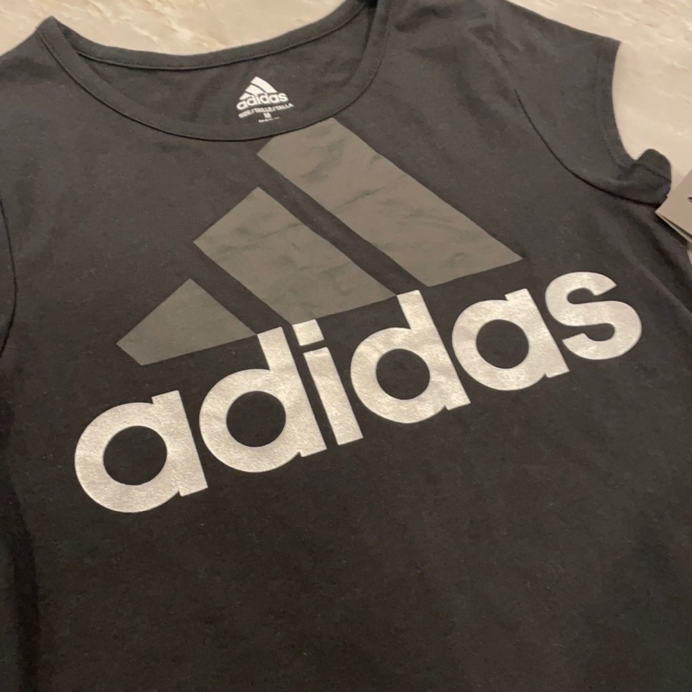 Girls Adidas Short Sleeve SIZE 10/12 M